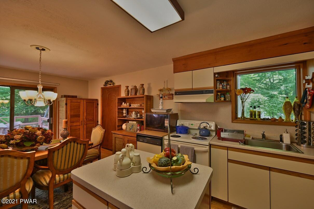 207 Boulder Road Lake Ariel, PA 18436 - Photo 14 of 66