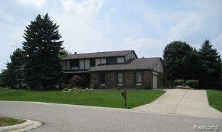 855 Dumont Place Rochester, MI 48307 - Photo 1 of 1 Beautifully Landscaped