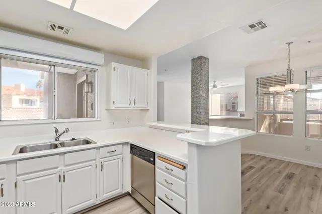 $2,195 | 11375 East Sahuaro Drive, Unit 2078, Scottsdale, AZ 85259