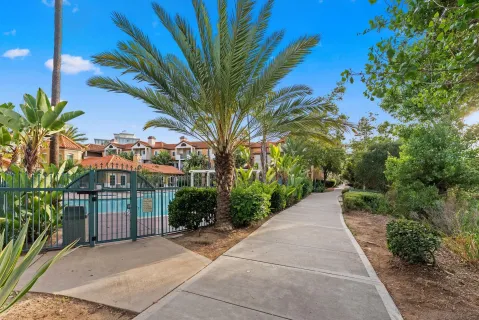 $579,000 | 2250 Camino De La Reina, Unit 202, San Diego, CA 92108