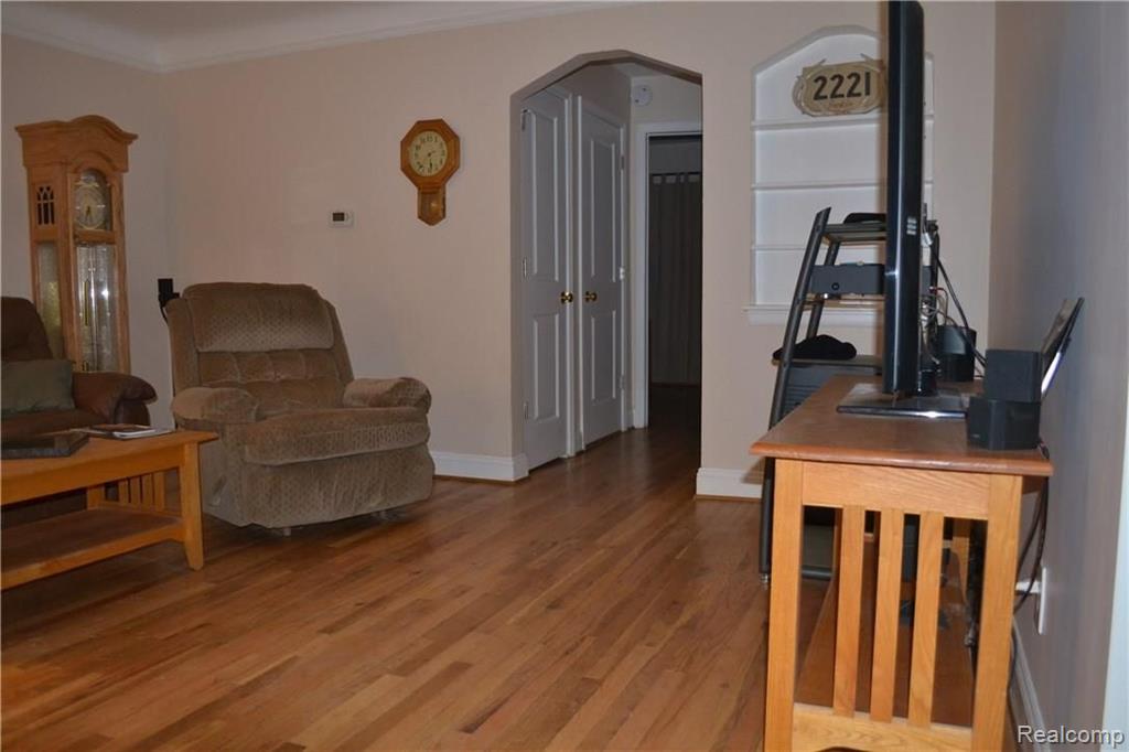 2221 Franklin Road Berkley, MI 48072 - Photo 26 of 43
