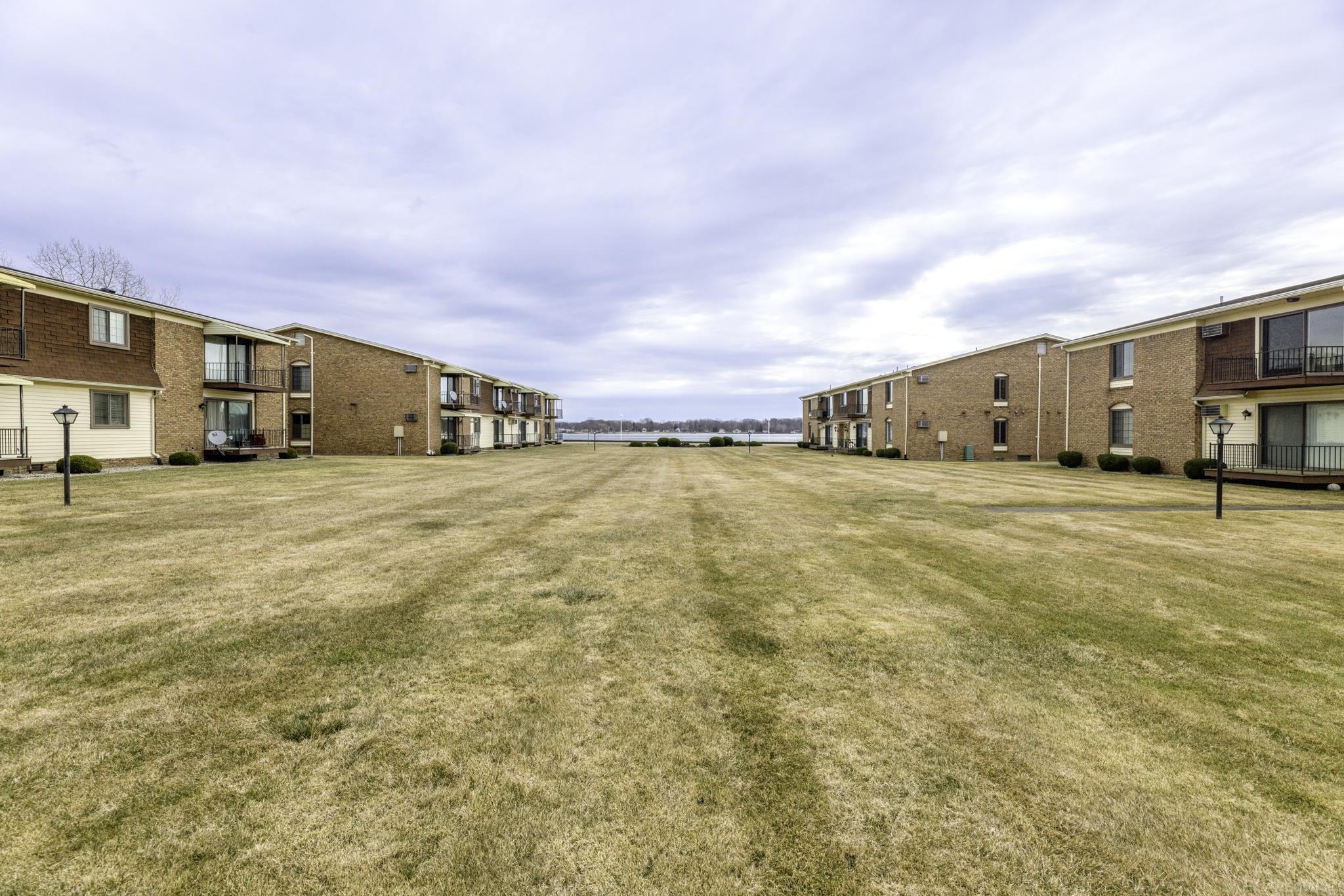 1900 River E6 Road Marysville, MI 48040 - Photo 26 of 30 50166335-82408532-fcfd-4266-a175-c2486363cff7.JPG