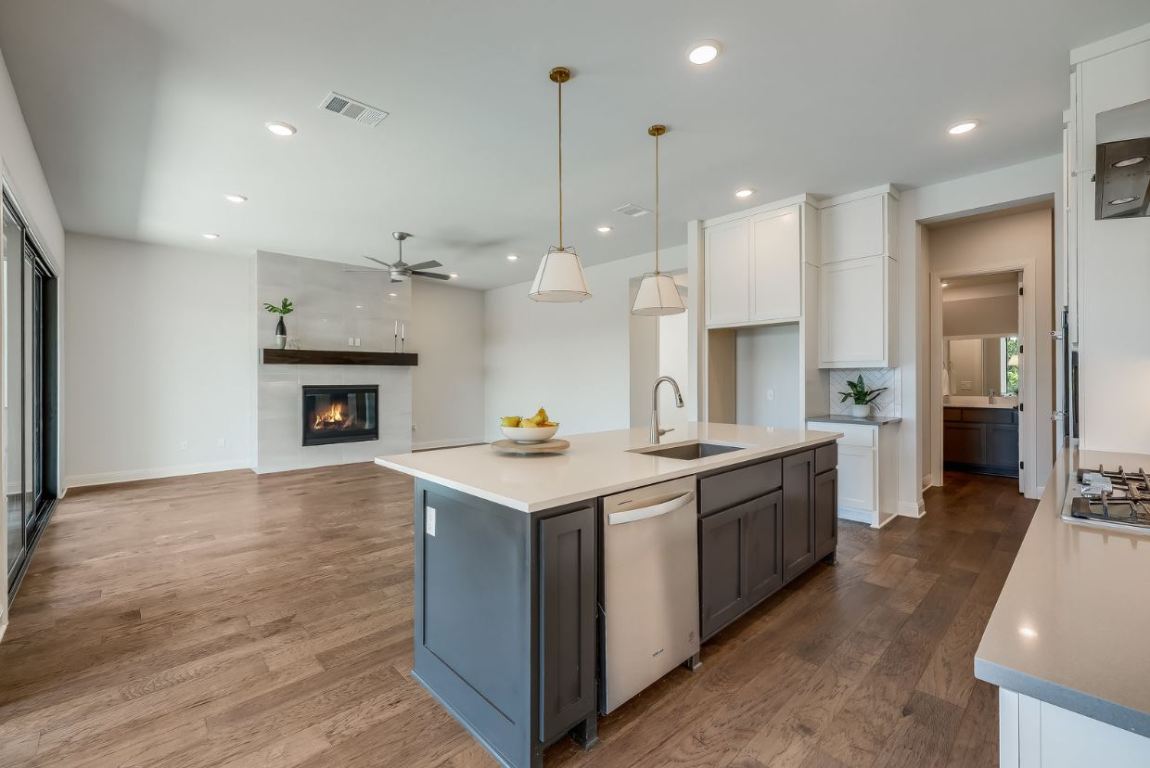 6833 Destination Way Lago Vista, TX 78645 - Photo 5 of 39