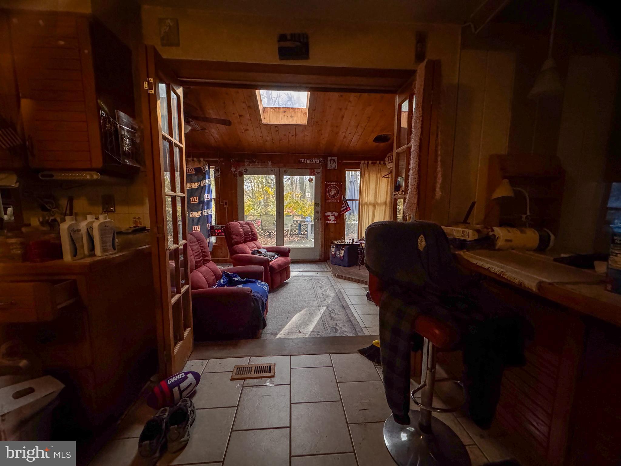 39 Georgia Trail Medford, NJ 08055 - Photo 17 of 49 a living room with furniture and a large window