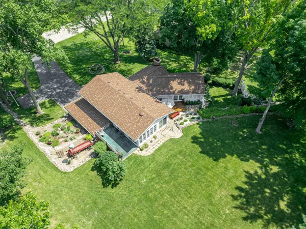 $375,000 | 8722 Sheffield Drive, Belvidere, IL 61008