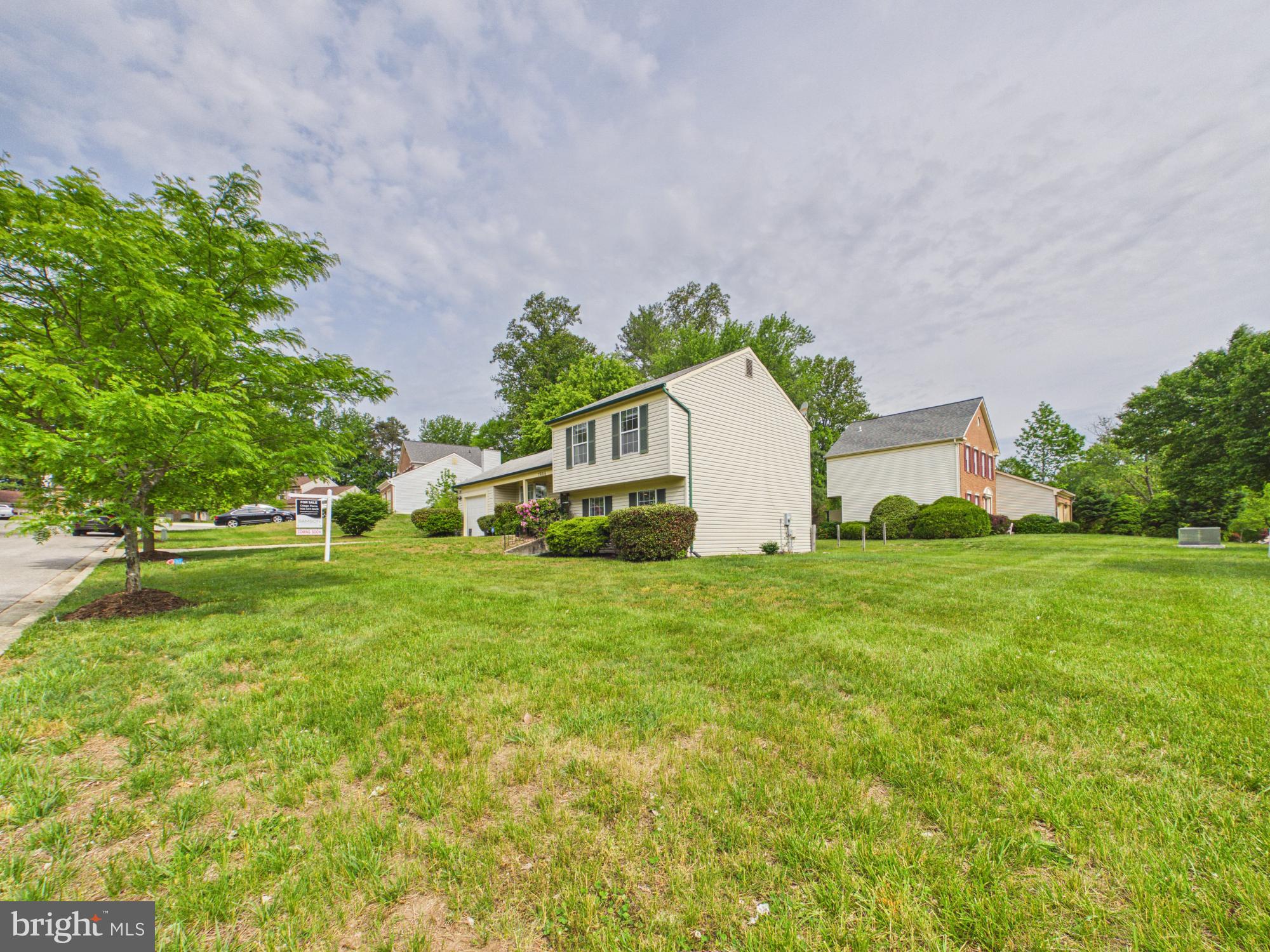 7606 Huntsman Court Clinton, MD 20735 - Photo 40 of 40 a house with garden