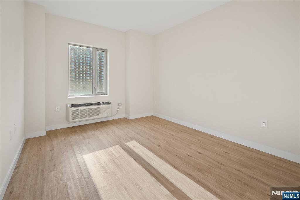 69 Main Street, Unit 1503 Fort Lee, NJ 07024 - Photo 10 of 14