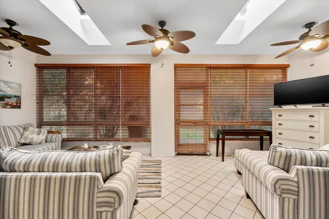 $550,000 | 6757 Via Regina, Unit 3, Boca Raton, FL 33433