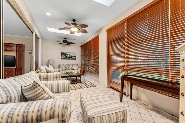 $550,000 | 6757 Via Regina, Unit 3, Boca Raton, FL 33433