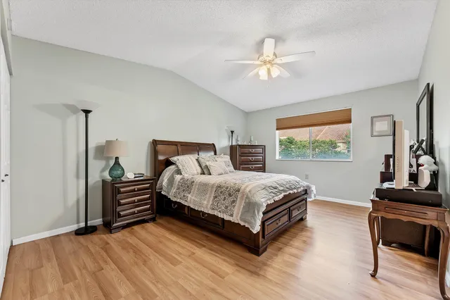 $550,000 | 6757 Via Regina, Unit 3, Boca Raton, FL 33433