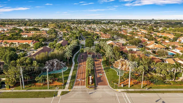 $550,000 | 6757 Via Regina, Unit 3, Boca Raton, FL 33433