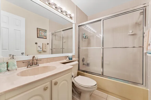 $550,000 | 6757 Via Regina, Unit 3, Boca Raton, FL 33433