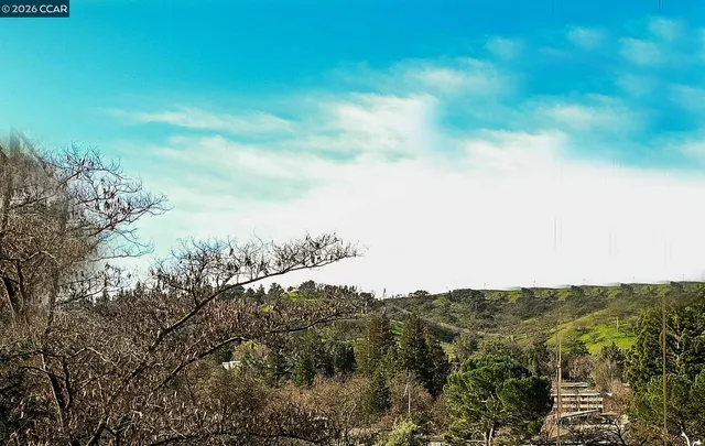 $895,000 | 2105 Cactus Court, Unit 3, Walnut Creek, CA 94595