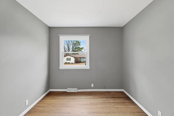 $244,900 | 1813 Winchester Drive, Champaign, IL 61821