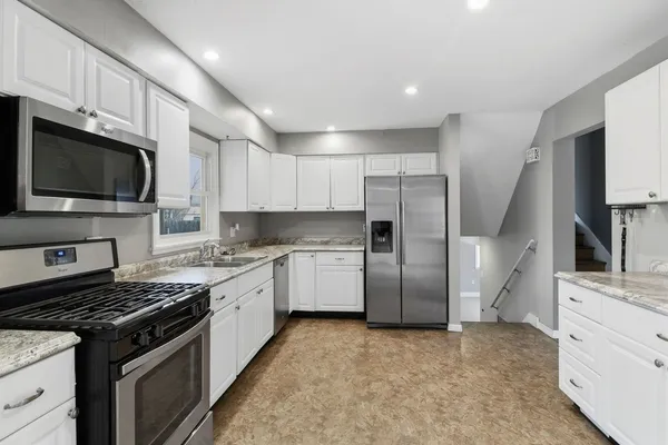 $244,900 | 1813 Winchester Drive, Champaign, IL 61821