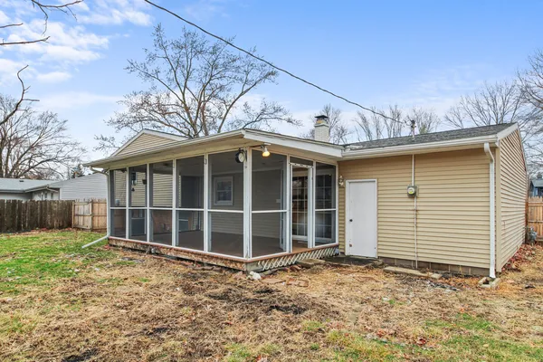 $244,900 | 1813 Winchester Drive, Champaign, IL 61821