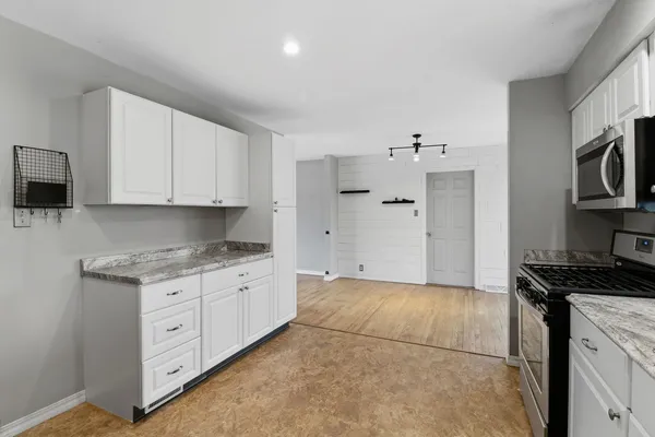 $244,900 | 1813 Winchester Drive, Champaign, IL 61821