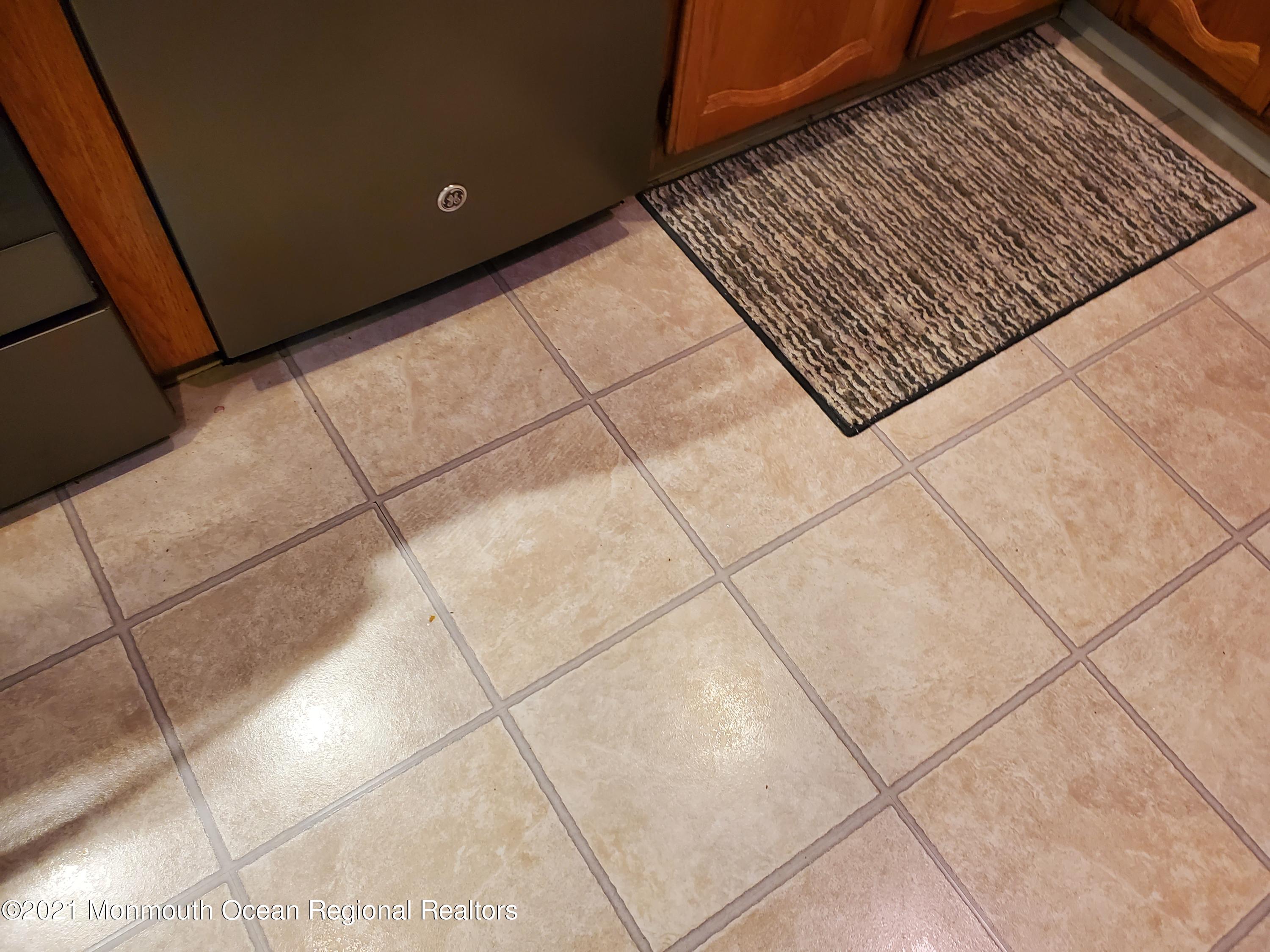 20 B Ashley Road, Unit B Whiting, NJ 08759 - Photo 5 of 24 20210228_155541