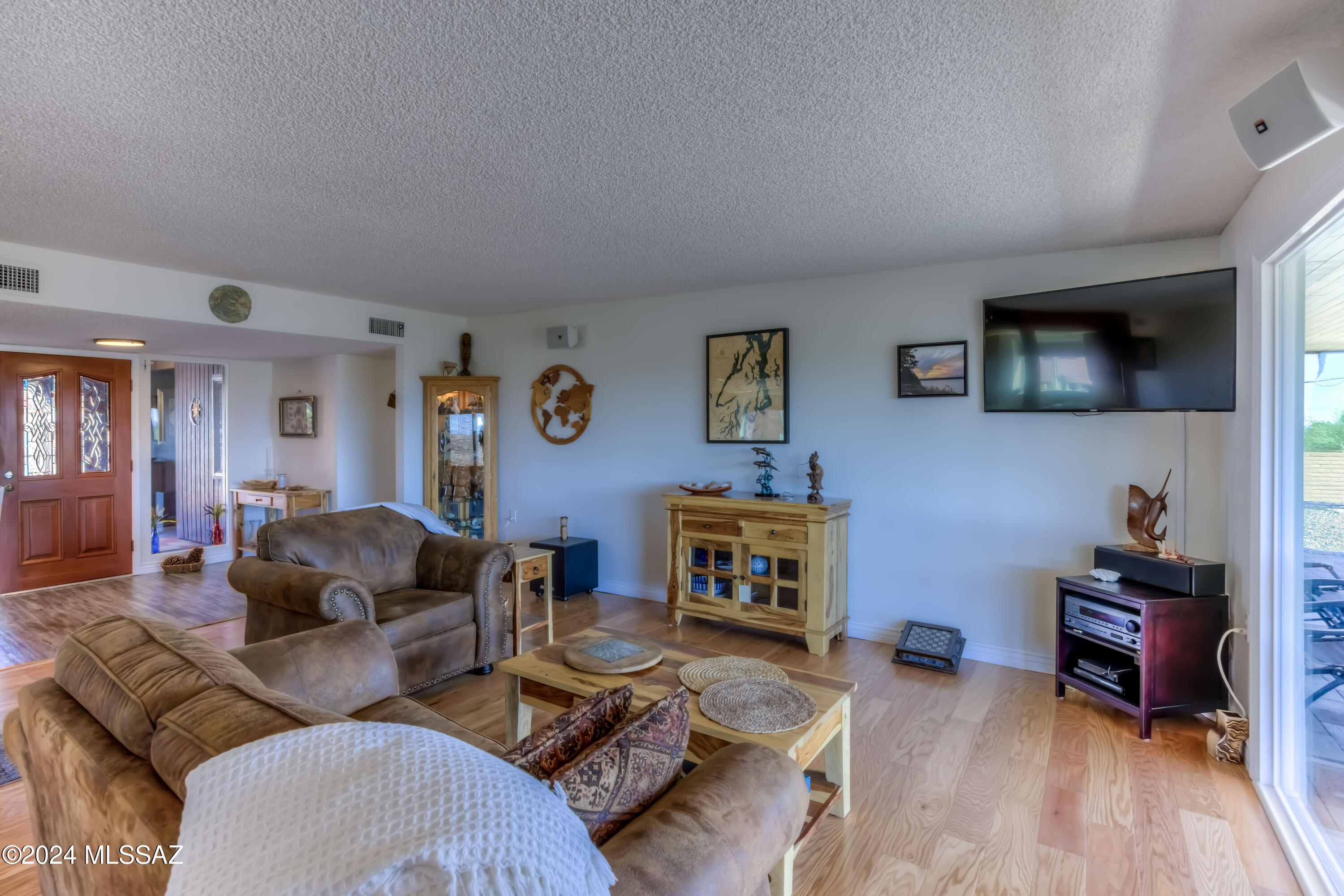 313 West Rio-Santa Cruz Green Valley, AZ 85614 - Photo 6 of 22 Gallery Image 6