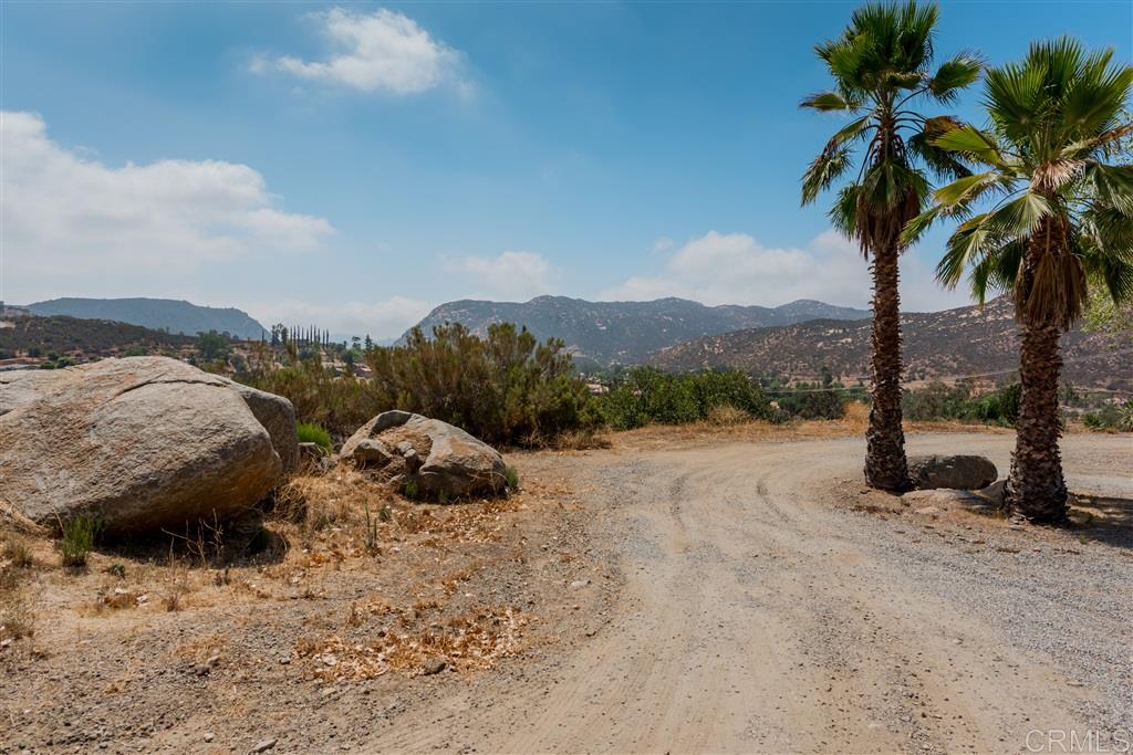 1098 Alpine View Road Alpine, CA 91901 - Photo 2 of 25 Gallery Image 2