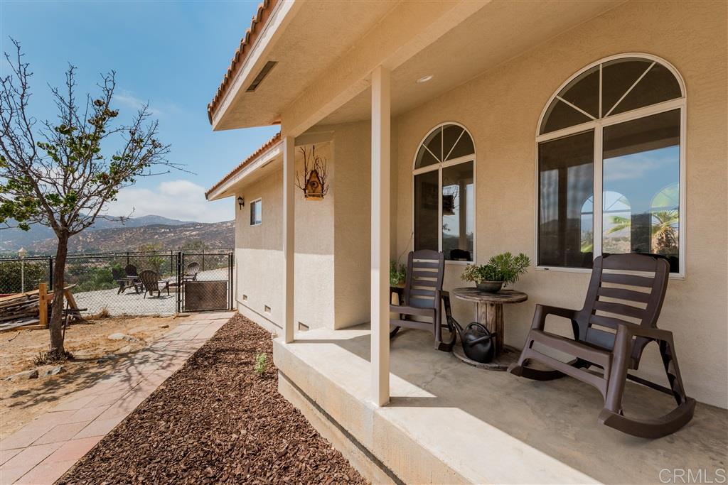 1098 Alpine View Road Alpine, CA 91901 - Photo 4 of 25 Gallery Image 4