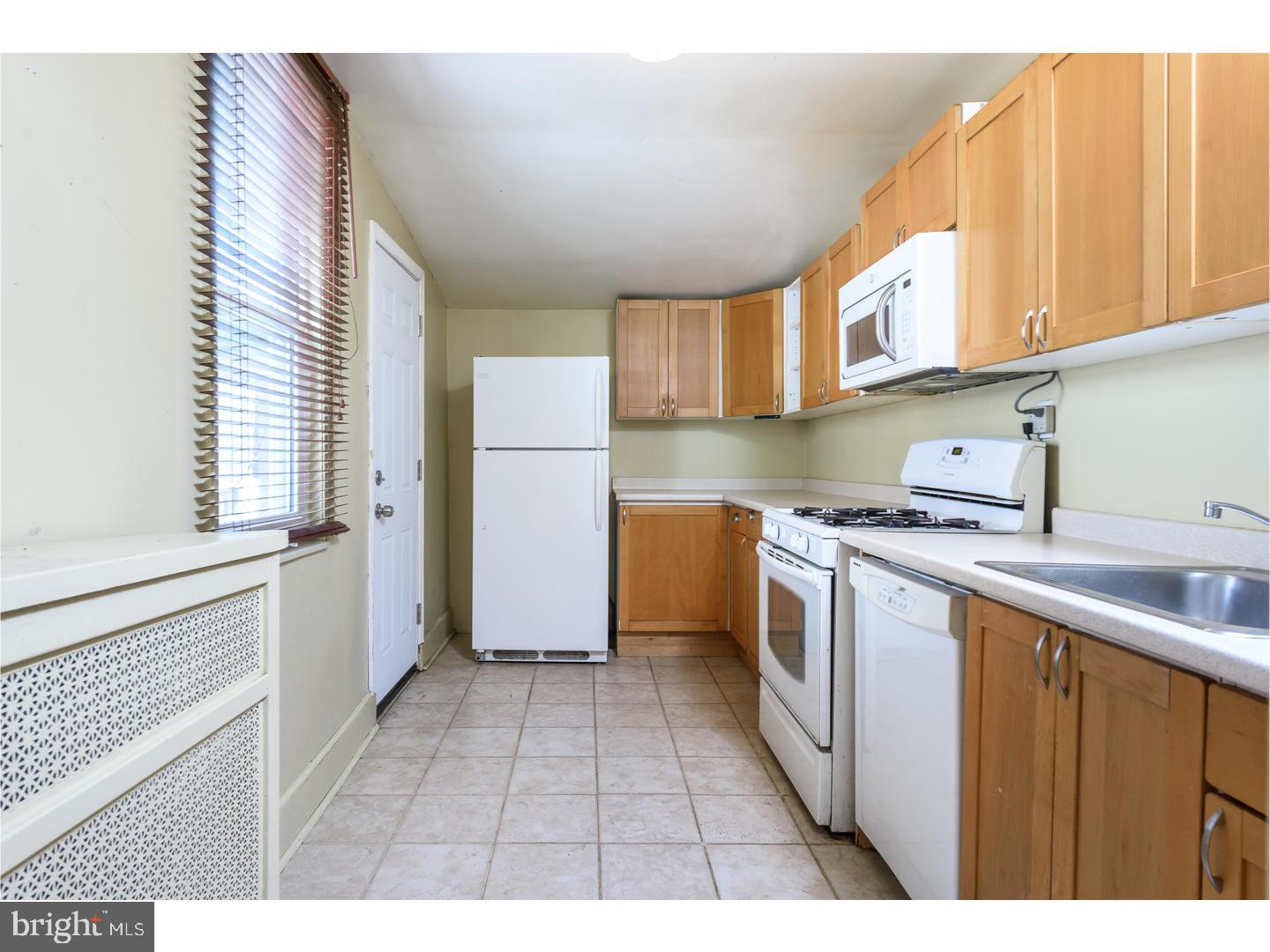 71 Sunshine Road Upper Darby, PA 19082 - Photo 14 of 25