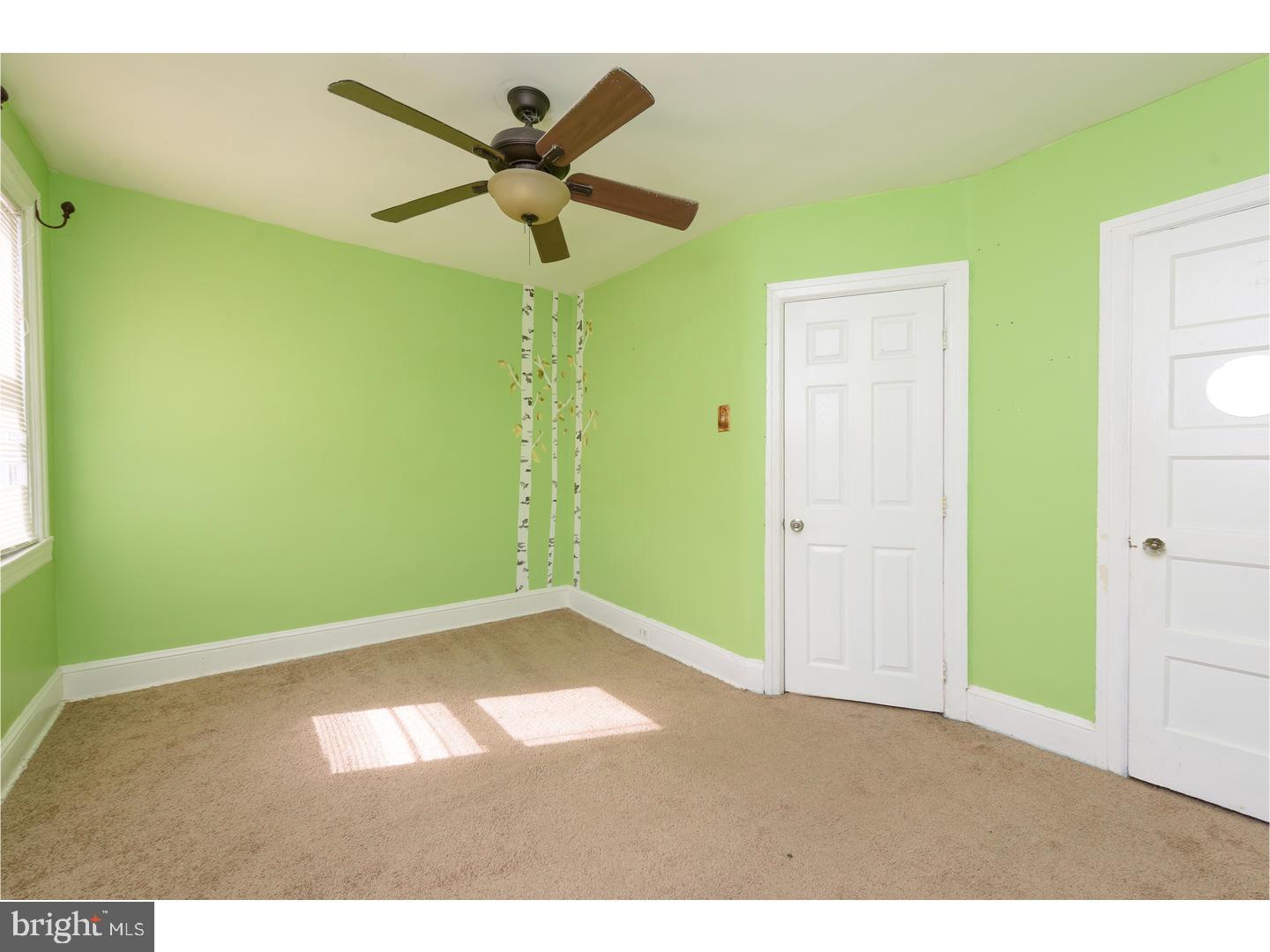 71 Sunshine Road Upper Darby, PA 19082 - Photo 21 of 25
