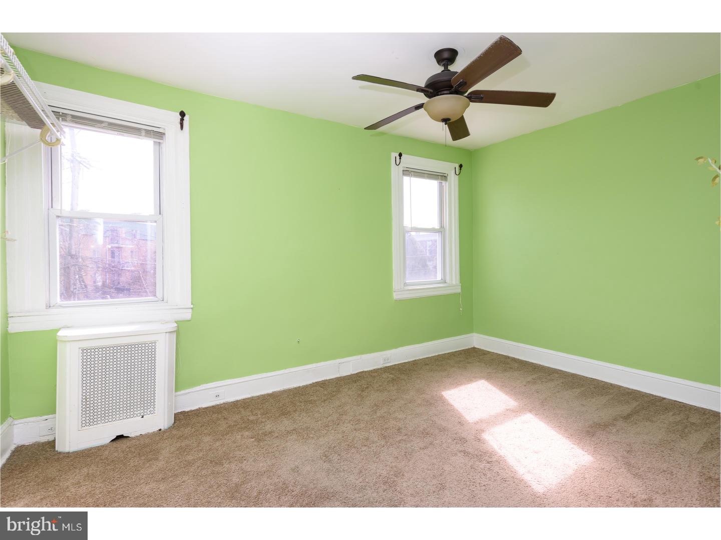 71 Sunshine Road Upper Darby, PA 19082 - Photo 22 of 25