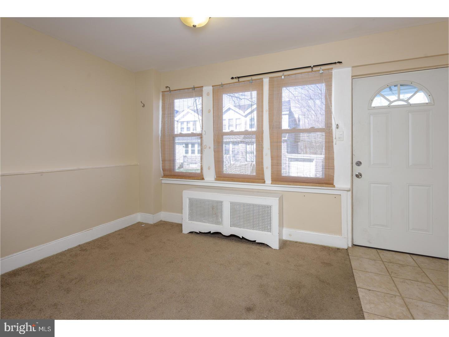 71 Sunshine Road Upper Darby, PA 19082 - Photo 5 of 25