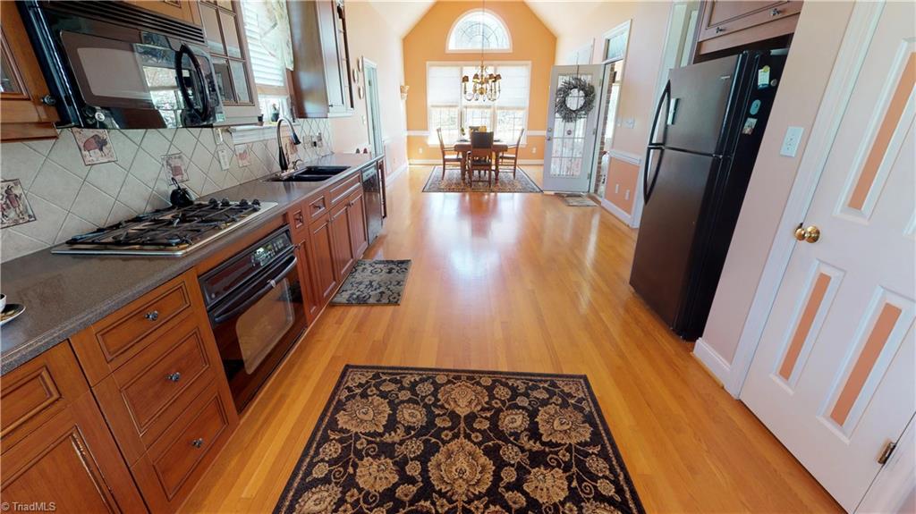 7857 Alcorn Road Oak Ridge, NC 27310 - Photo 12 of 28