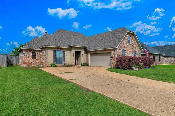 $320,000 | 4026 Elizabeth Lane, Benton, LA 71006