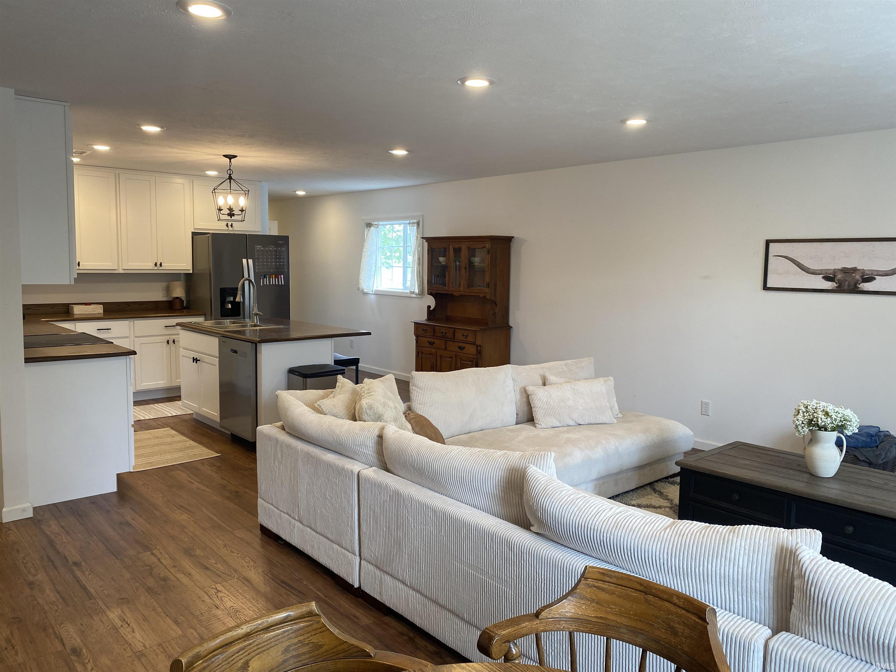525 Madison Street Rochester, IN 46975 - Photo 8 of 22