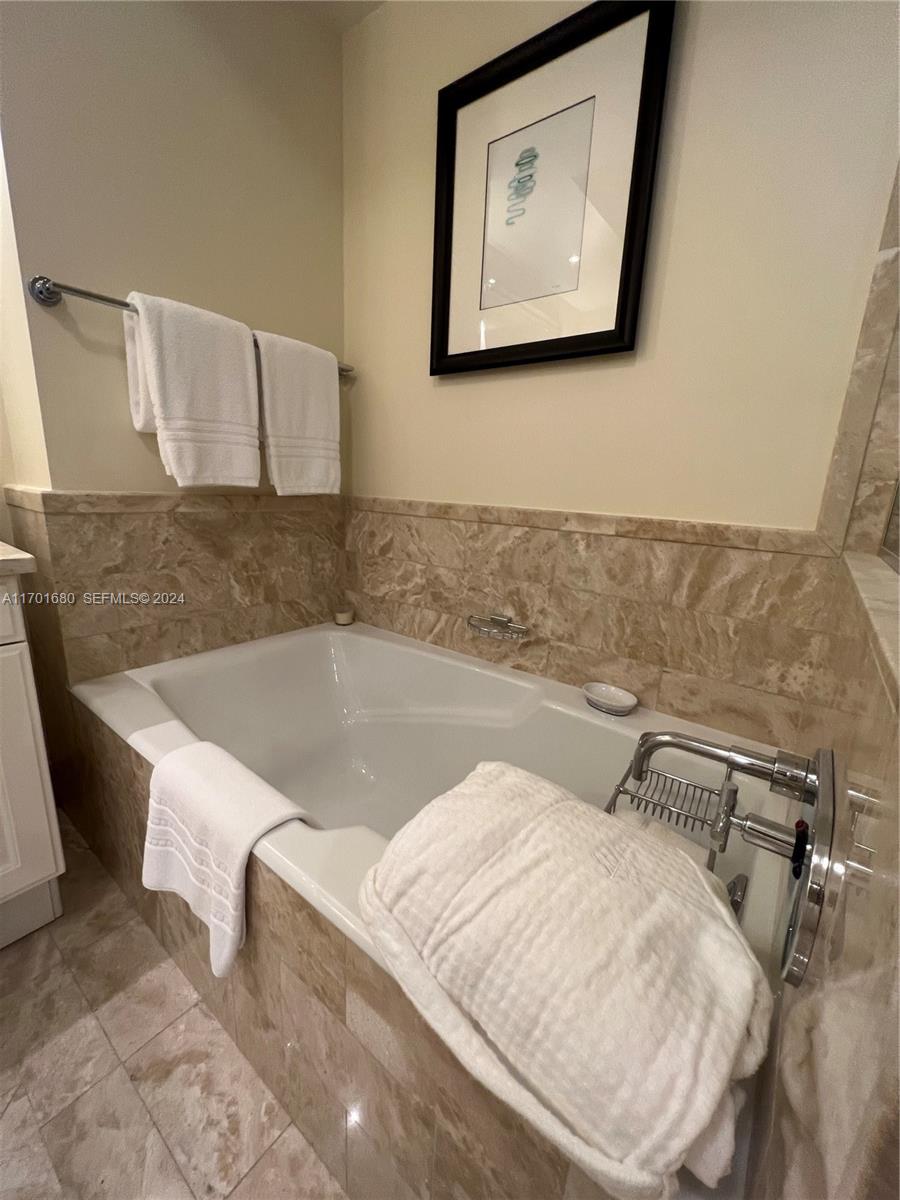 1435 Brickell Avenue, Unit 3307 Miami, FL 33131 - Photo 21 of 76