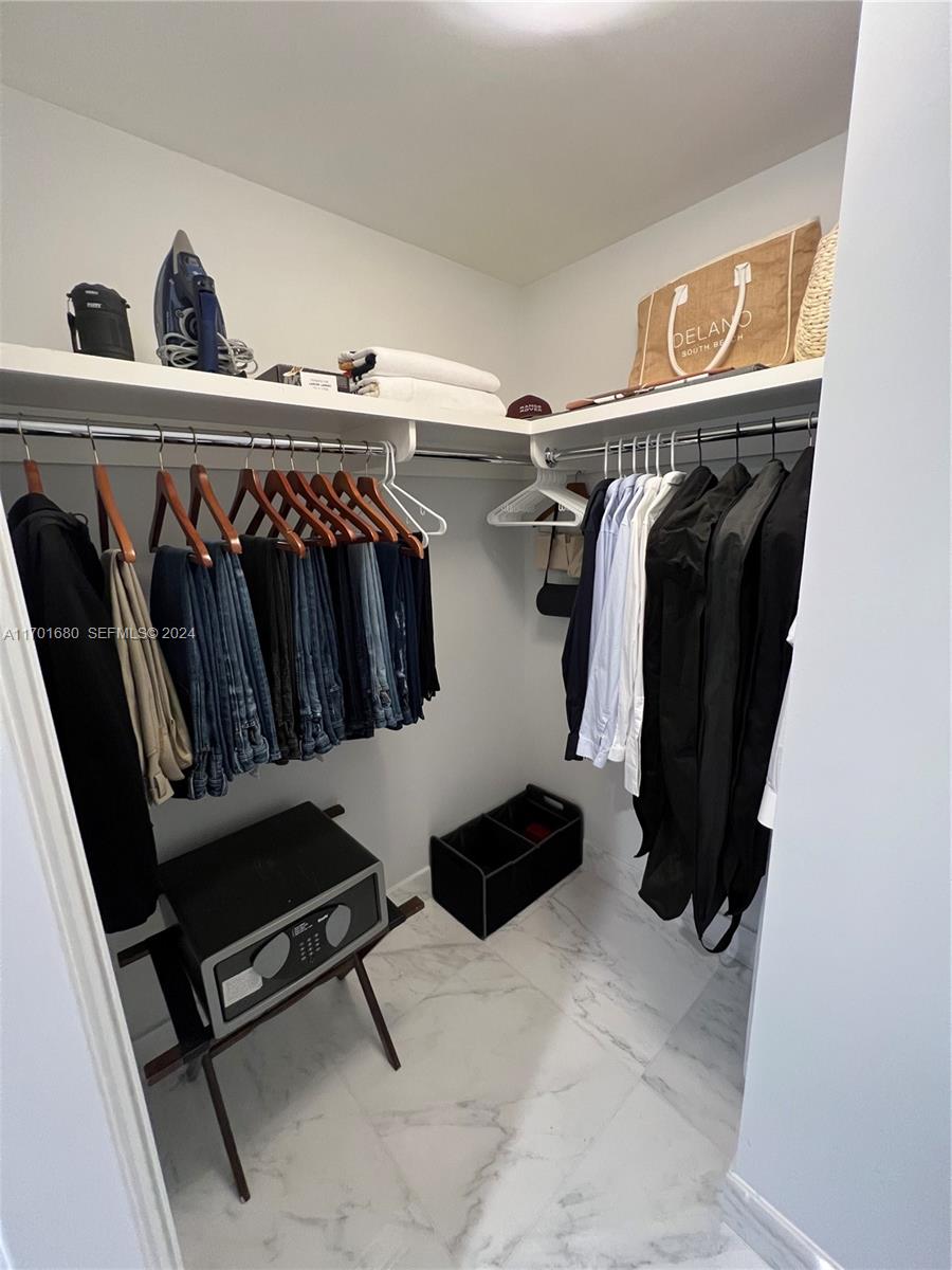 1435 Brickell Avenue, Unit 3307 Miami, FL 33131 - Photo 24 of 76