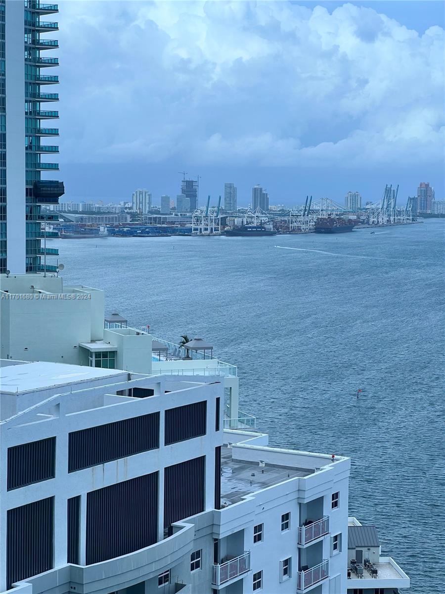 1435 Brickell Avenue, Unit 3307 Miami, FL 33131 - Photo 46 of 76