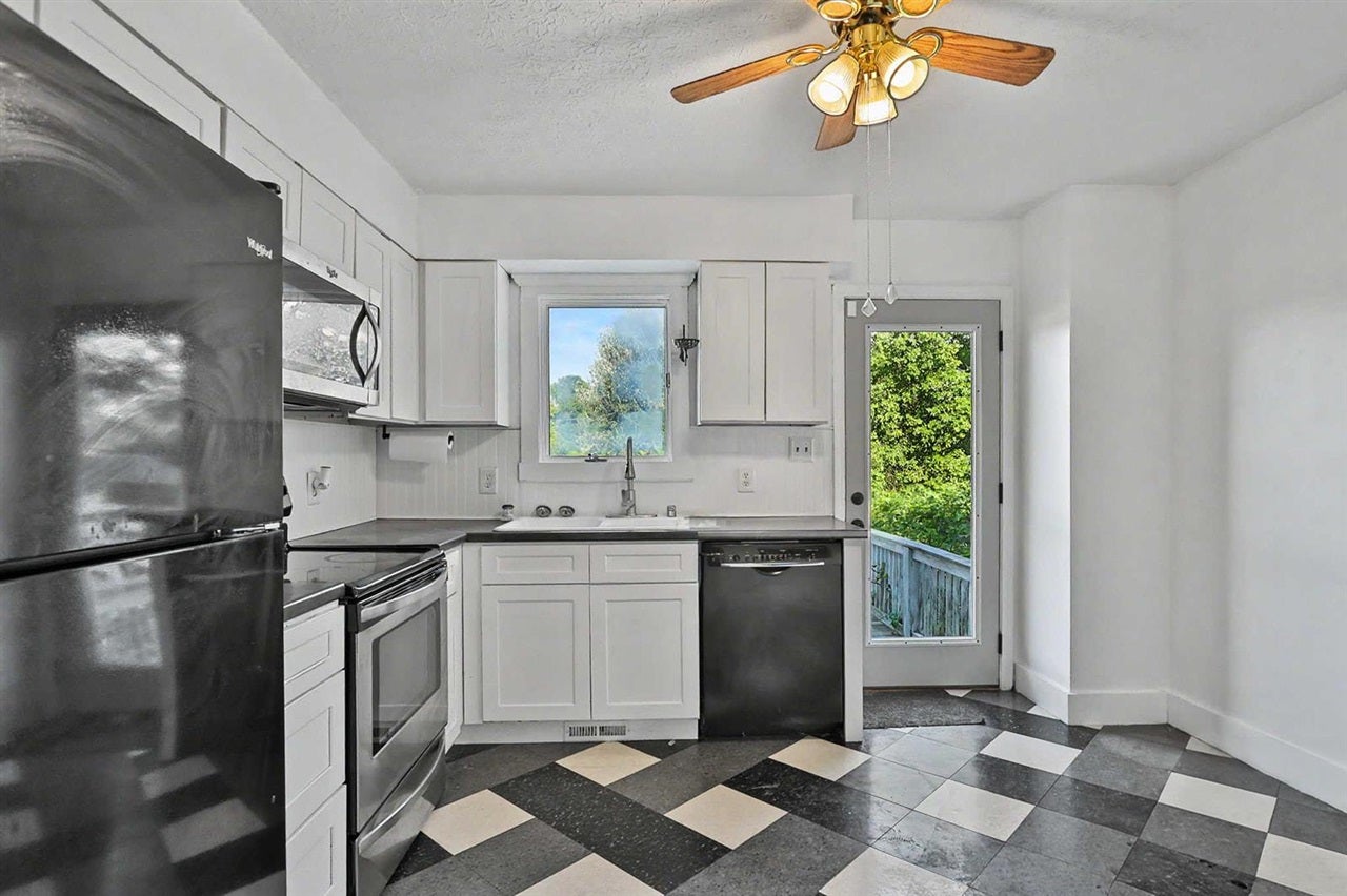844 Witt Road Bowling Green, KY 42101 - Photo 7 of 26 Gallery Image 7