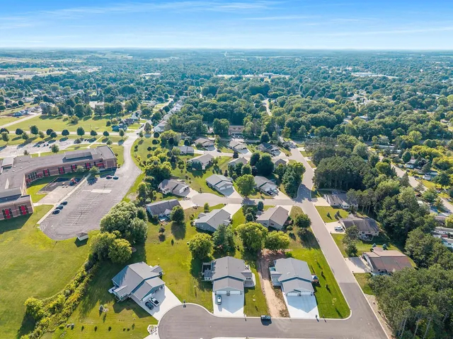 $359,000 | 1642 Balsam Road, Shawano, WI 54166