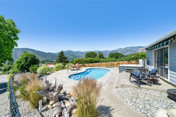 $899,000 | 117 Wells Avenue, Manson, WA 98831