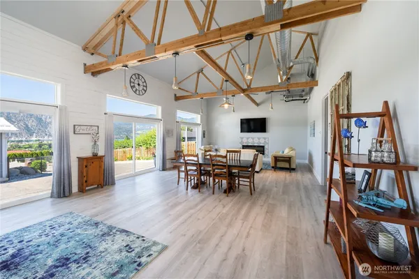 $899,000 | 117 Wells Avenue, Manson, WA 98831