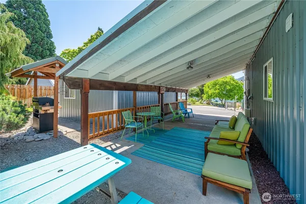 $899,000 | 117 Wells Avenue, Manson, WA 98831