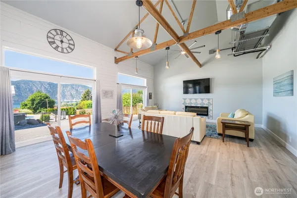 $899,000 | 117 Wells Avenue, Manson, WA 98831