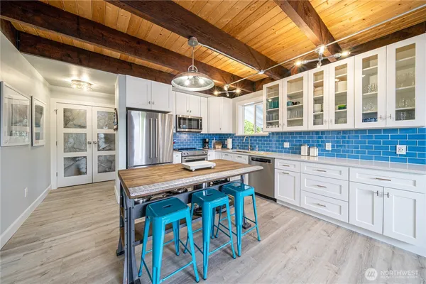 $899,000 | 117 Wells Avenue, Manson, WA 98831