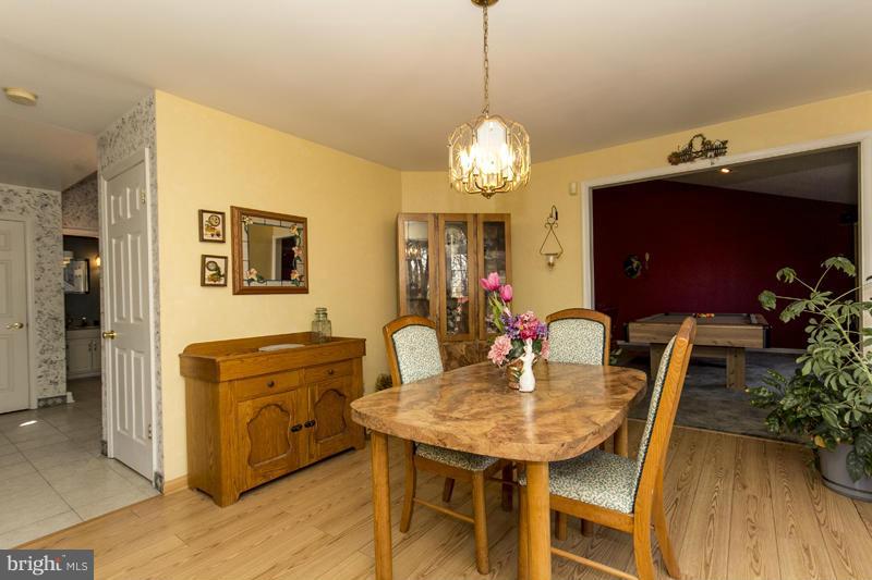 2519 Perring Woods Road Baltimore, MD 21234 - Photo 11 of 29 Dining Room