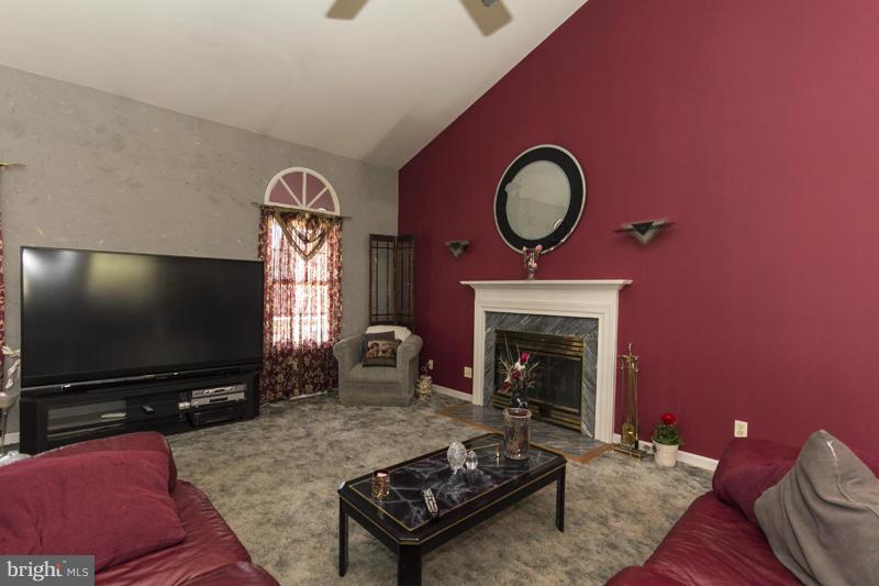 2519 Perring Woods Road Baltimore, MD 21234 - Photo 16 of 29 Family Room