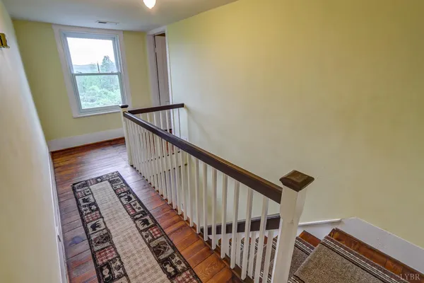 $499,900 | 952 Naked Mountain Lane, Shipman, VA 22971