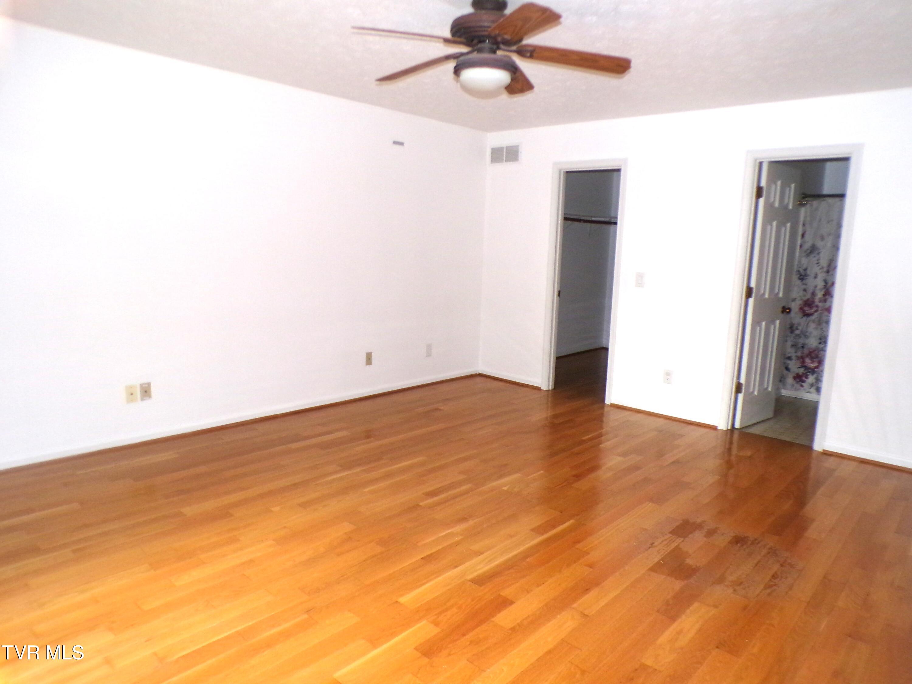 1218 Browntown Road Boyce, VA 22620 - Photo 10 of 25 100_0280