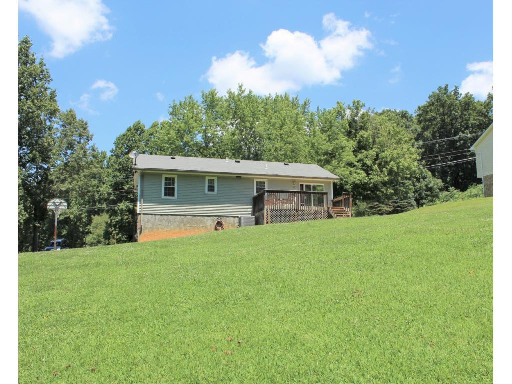 135 Hall Road Jonesborough, TN 37659 - Photo 25 of 27 Photo 26