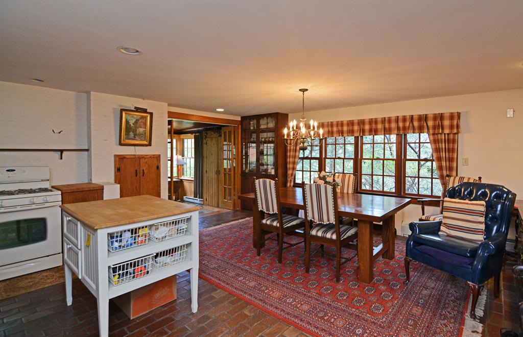 580 Old Mill Road Pittsburgh, PA 15238 - Photo 10 of 31 Gallery Image 10