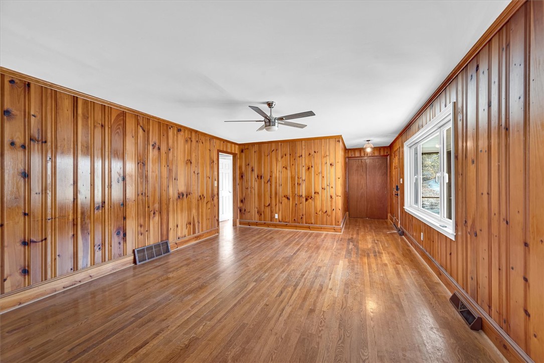 433 Pineview Drive Pickens, SC 29671 - Photo 13 of 40