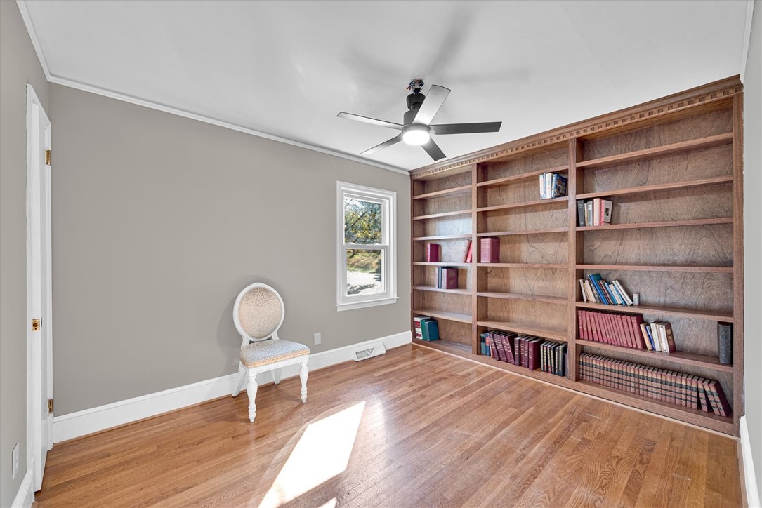 433 Pineview Drive Pickens, SC 29671 - Photo 15 of 40